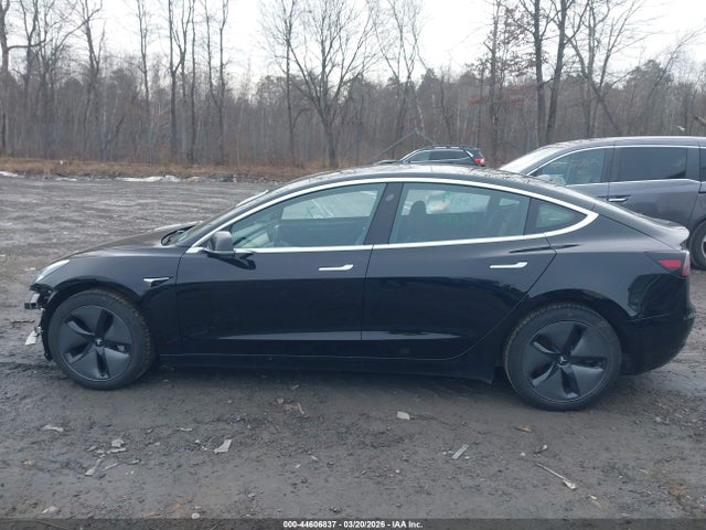 44606837 :رقم المزاد ، 5YJ3E1EA2KF397785 vin ، 2019 Tesla Model 3 Long Range/mid Range/standard Range/standard Range Plus مزاد بيع
