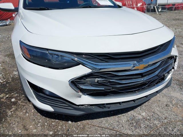 1G1ZD5ST4RF106163 Chevrolet Malibu Fwd 1lt