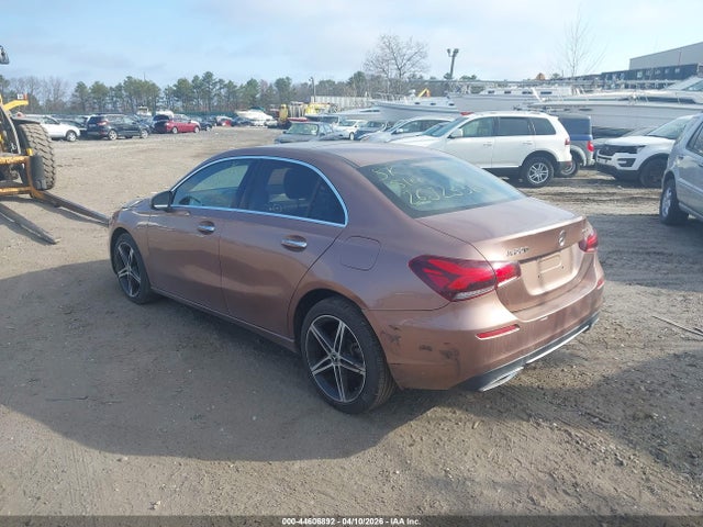 2021 MERCEDES-BENZ A 220 W1K3G4FB3MJ309167 Photo 2