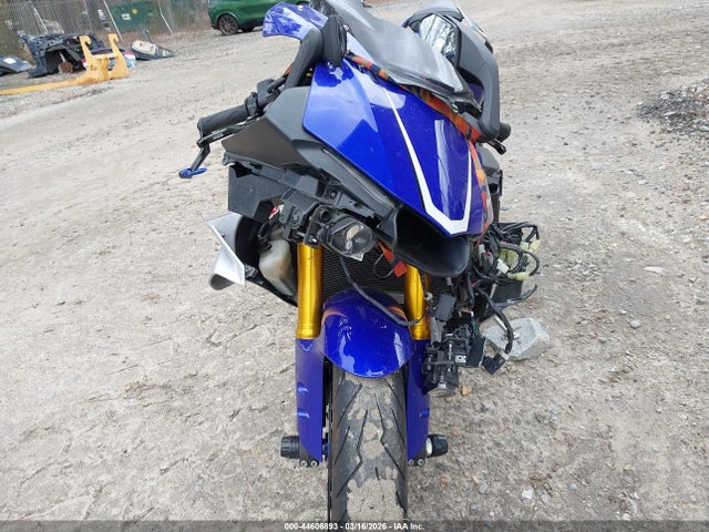 Yamaha YZFR1 2015 JYARN39E2FA001190 Image 14