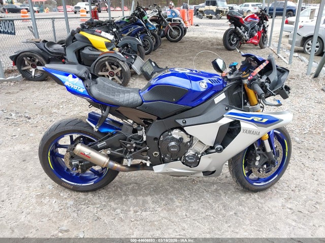 Yamaha YZFR1 2015 JYARN39E2FA001190 Image 12