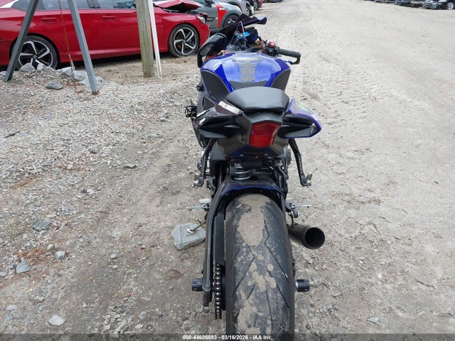 Yamaha YZFR1 2015 JYARN39E2FA001190 Image 6