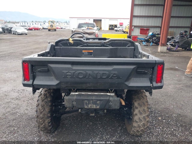 1HFVE04P5P4700345 Honda Sxs1000 M3