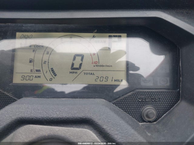 1HFVE04P5P4700345 Honda Sxs1000 M3