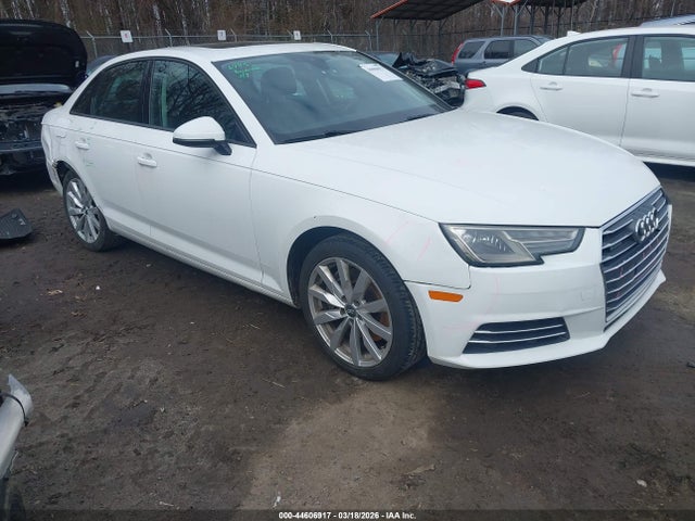 2017 AUDI A4 WAUANAF40HN022646 Photo 0