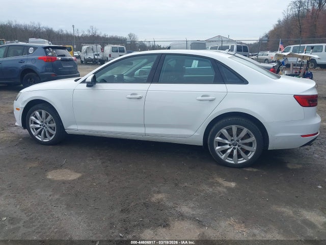 2017 Audi A4 2.0t Premium მანქანა იყიდება აუქციონზე, vin: WAUANAF40HN022646, აუქციონის ნომერი: 44606917