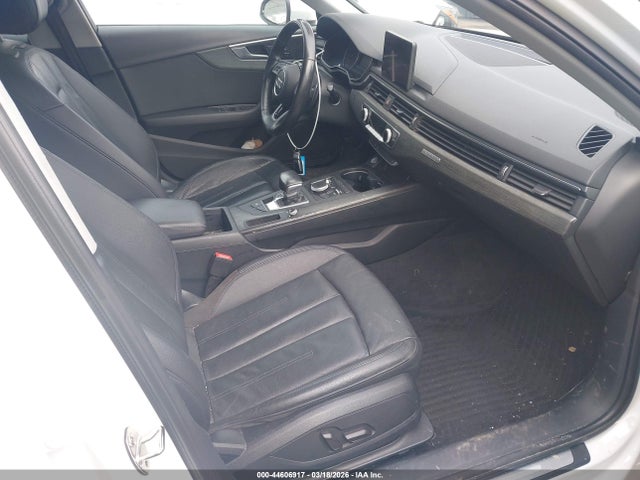 2017 AUDI A4 WAUANAF40HN022646 Photo 4