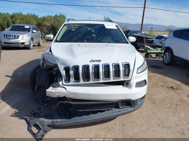 1C4PJMCSXEW226969 Jeep Cherokee Latitude