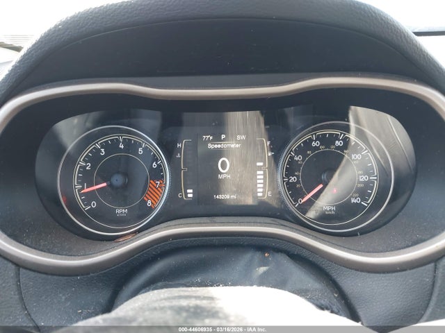 1C4PJMCSXEW226969 Jeep Cherokee Latitude