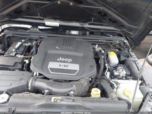 44606942 :رقم المزاد ، 1C4BJWDG0HL672702 vin ، 2017 Jeep Wrangler Unlimited Sport 4x4 مزاد بيع