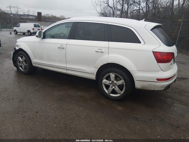 2015 AUDI Q7 WA1LGAFEXFD026022 Photo 2