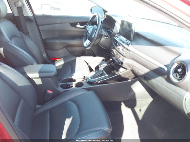 3KPF54AD1ME393430 KIA FORTE EX