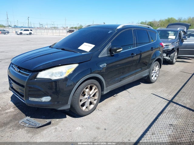 1FMCU0J96GUB31060 Ford Escape Titanium
