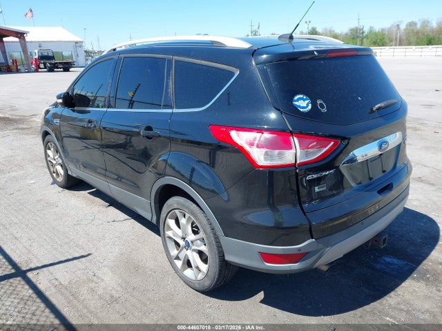 1FMCU0J96GUB31060 Ford Escape Titanium