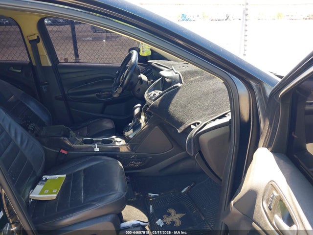 1FMCU0J96GUB31060 Ford Escape Titanium