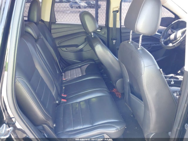 1FMCU0J96GUB31060 Ford Escape Titanium