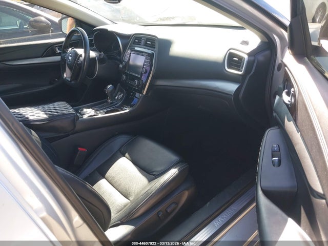 1N4AA6AP9JC375021 Nissan Maxima 3.5 Sv