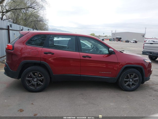 1C4PJMAB5FW743178 Jeep Cherokee Sport