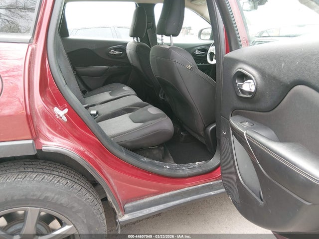 1C4PJMAB5FW743178 Jeep Cherokee Sport