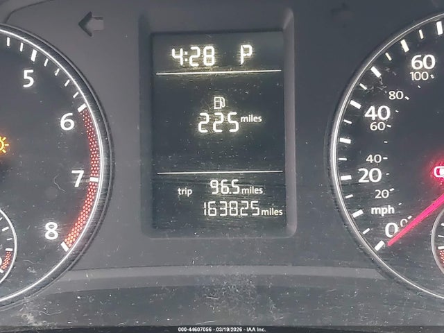 1VWAT7A37FC049617 Volkswagen Passat 1.8t Wolfsburg Edition