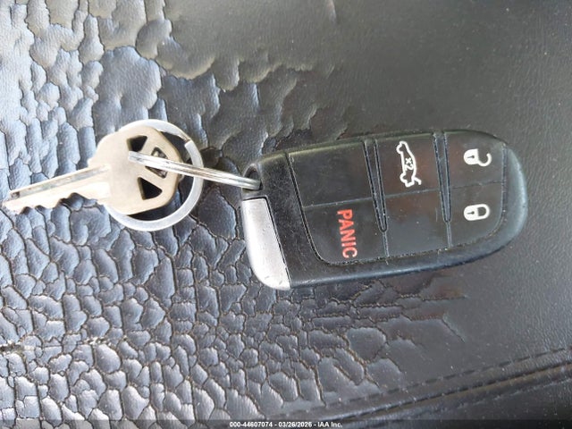 2016 CHRYSLER 200 1C3CCCAB4GN192725 Photo 10