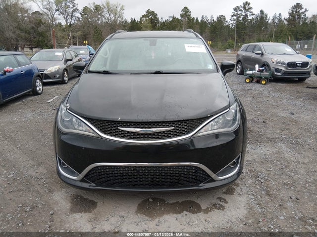 44607087 :رقم المزاد ، 2C4RC1BG5HR691915 vin ، 2017 Chrysler Pacifica Touring-l مزاد بيع
