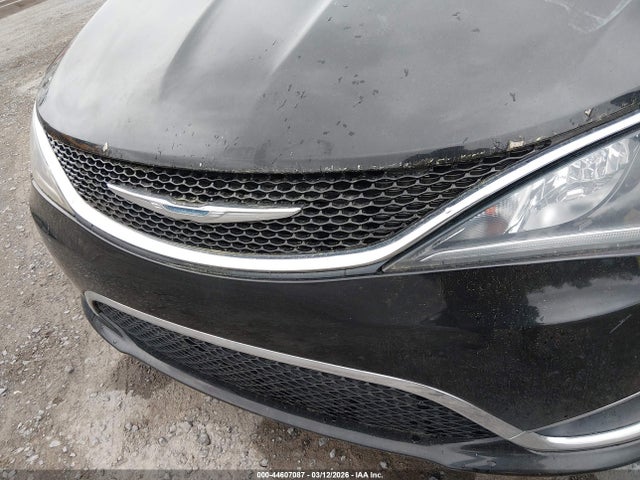44607087 :رقم المزاد ، 2C4RC1BG5HR691915 vin ، 2017 Chrysler Pacifica Touring-l مزاد بيع