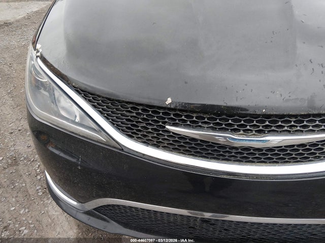 44607087 :رقم المزاد ، 2C4RC1BG5HR691915 vin ، 2017 Chrysler Pacifica Touring-l مزاد بيع