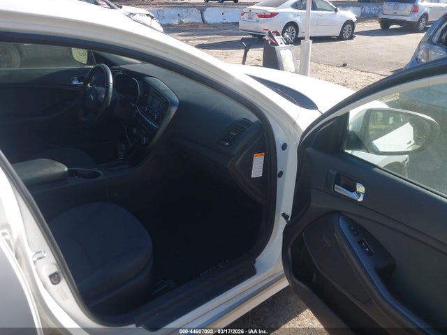 2016 KIA OPTIMA HYBRID KNAGM4AD3G5099676 Photo 4