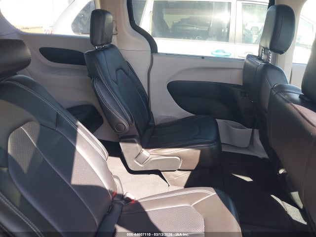 Aukcja sprzedaży 2024 Chrysler Pacifica Touring L, vin: 2C4RC1BG3RR136513, numer aukcji: 44607110