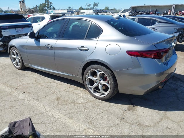 ZARFANBN6K7612328 Alfa Romeo Giulia Ti Sport Awd