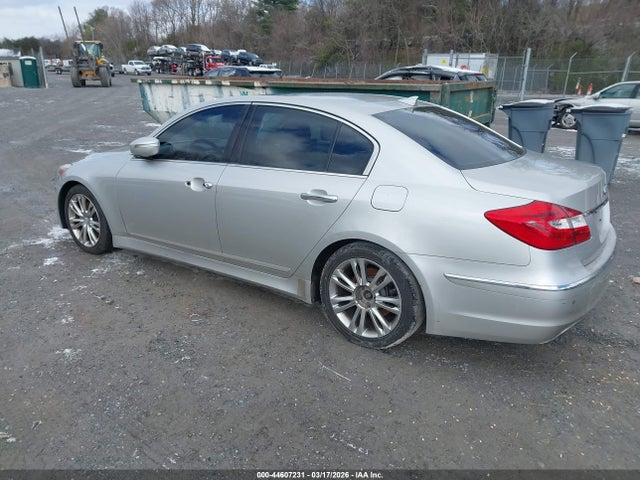 2013 HYUNDAI GENESIS KMHGC4DD9DU231273 Photo 2