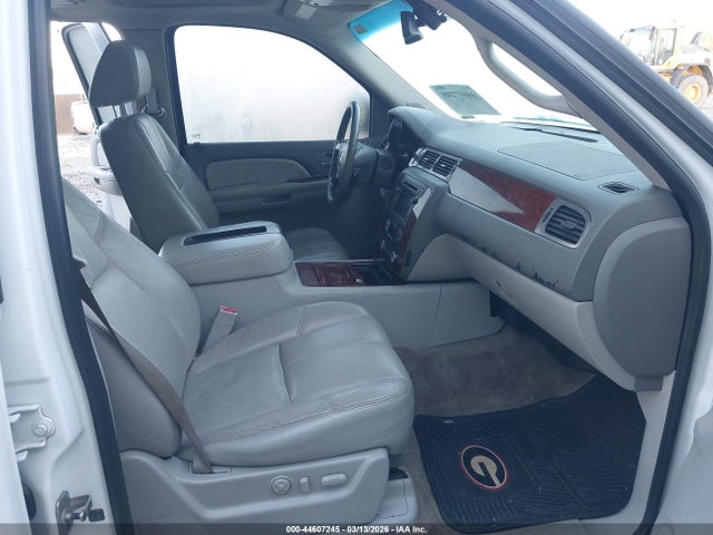 2008 CHEVROLET TAHOE 1GNFC13028R188568 Photo 4