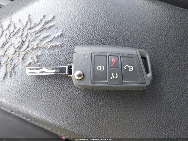 3VWN57BU2KM046569 Volkswagen Jetta 1.4t S