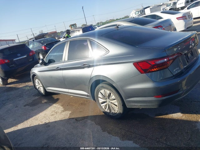 3VWN57BU2KM046569 Volkswagen Jetta 1.4t S
