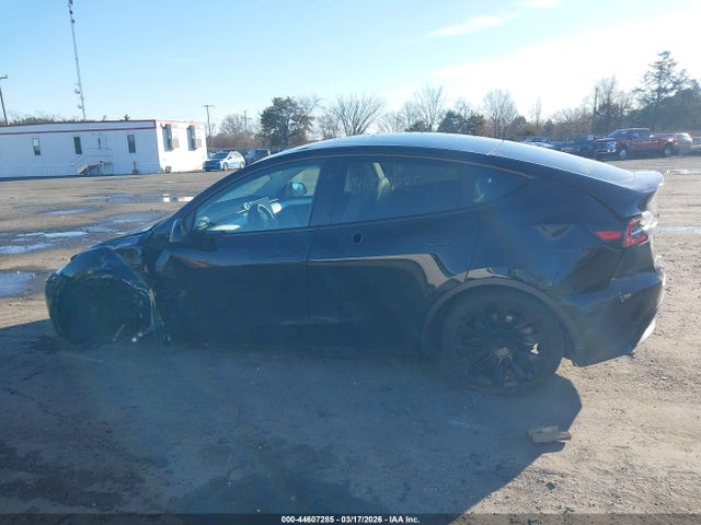 7SAYGDEE5RA311111 Tesla Model Y Long Range Dual Motor All-wheel Drive