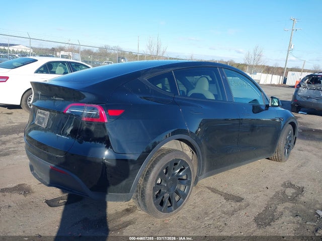 7SAYGDEE5RA311111 Tesla Model Y Long Range Dual Motor All-wheel Drive