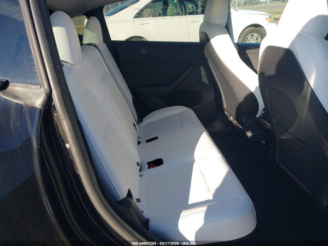 7SAYGDEE5RA311111 Tesla Model Y Long Range Dual Motor All-wheel Drive