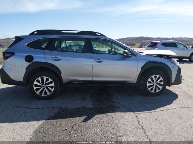44607298 :رقم المزاد ، 4S4BTAAC4P3164998 vin ، 2023 Subaru Outback مزاد بيع