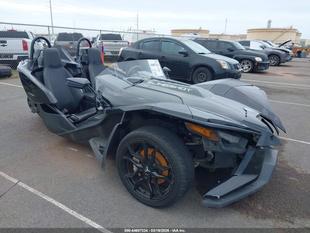 44607334 :رقم المزاد ، 57XAATHD6P8156265 vin ، 2023 Polaris Slingshot مزاد بيع