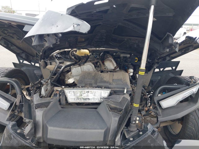 44607334 :رقم المزاد ، 57XAATHD6P8156265 vin ، 2023 Polaris Slingshot مزاد بيع