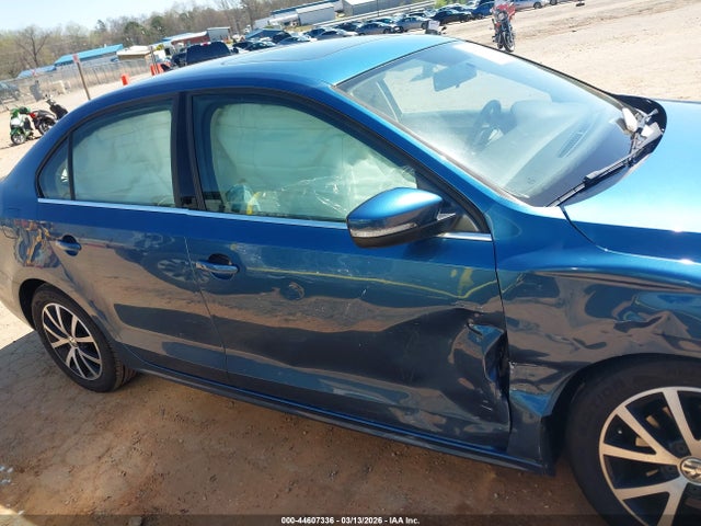 44607336 :رقم المزاد ، 3VWDB7AJ6HM245869 vin ، 2017 Volkswagen Jetta 1.4t Se مزاد بيع