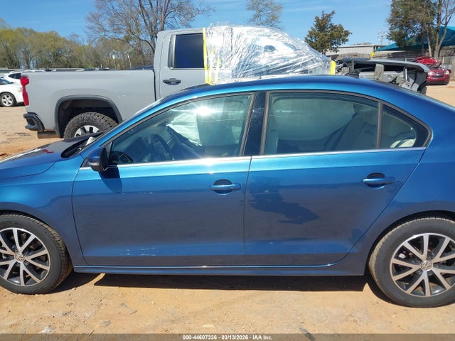 44607336 :رقم المزاد ، 3VWDB7AJ6HM245869 vin ، 2017 Volkswagen Jetta 1.4t Se مزاد بيع