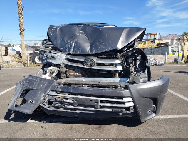5TDBZRFH9JS808667 Toyota Highlander Le Plus