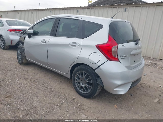 2018 NISSAN VERSA NOTE 3N1CE2CP0JL353235 Photo 2