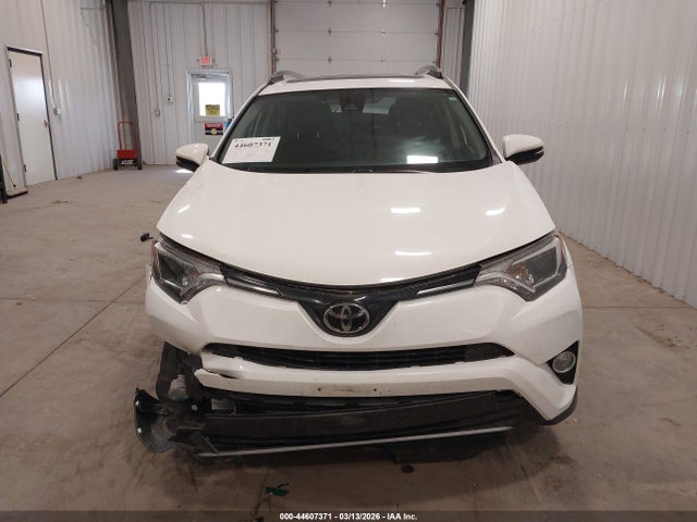 Продаж на аукціоні авто 2017 Toyota Rav4 Xle, vin: JTMRFREV5HJ118677, номер лоту: 44607371
