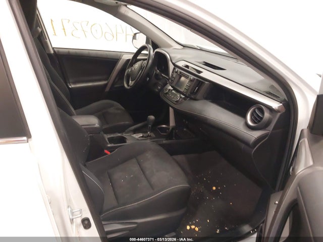 Продаж на аукціоні авто 2017 Toyota Rav4 Xle, vin: JTMRFREV5HJ118677, номер лоту: 44607371