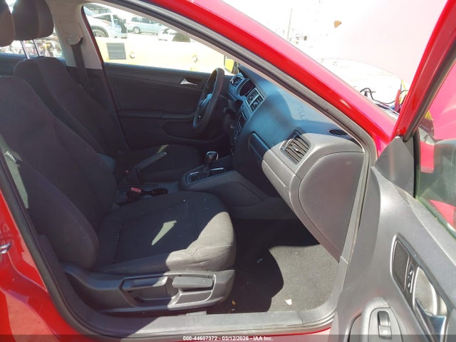 3VW2K7AJ6FM311826 Volkswagen Jetta 2.0l S