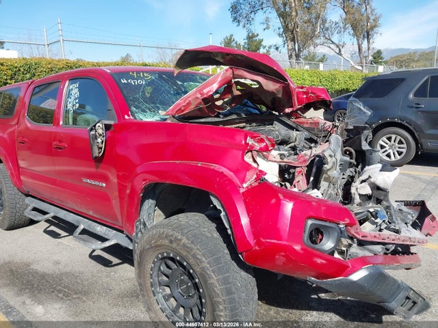 44607412 :رقم المزاد ، 3TMAZ5CN4JM076057 vin ، 2018 Toyota Tacoma Sr5 V6 مزاد بيع