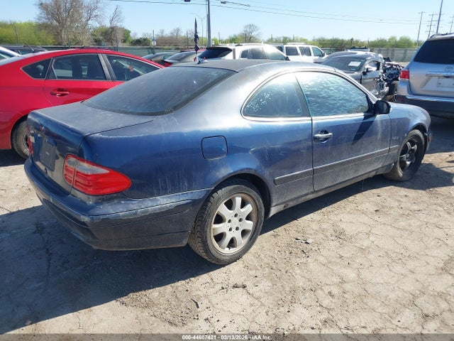 44607421 :رقم المزاد ، WDBLJ65G1YF119136 vin ، 2000 Mercedes-benz Clk 320 مزاد بيع